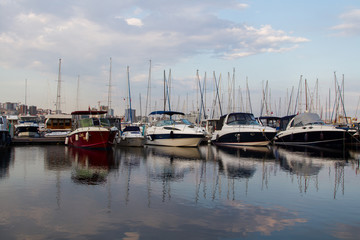 Fototapeta na wymiar wharf and yacths in Pendik marina in İstanbul