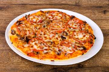 Mushroom pizza with cheese