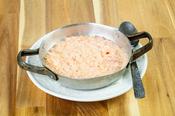 Scrambled eggs with tomatoes