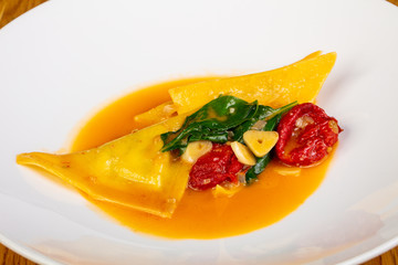 Ravioli with spinach
