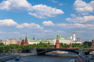 Obraz premium Panoramic view of the Moscow river and Kremlin