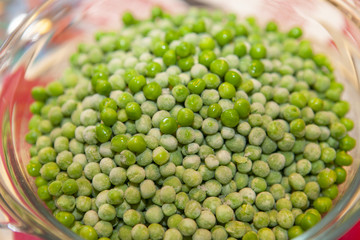 Petits pois en cours de décongélation