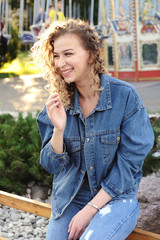 Naklejka premium Smiling excited girl