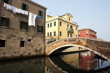 Fototapeta na wymiar Brücke über den Canal Vena in der Altstadt von Chioggia, Provinz Venedig, Venezia, Region Venezien, Veneto, Norditalien, Italien, Europa