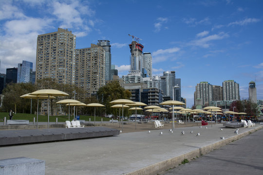 Toronto urban beach area