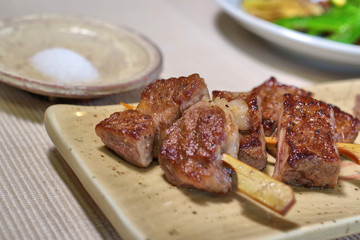 牛サーロインの串焼き