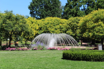 Wasserfontaine im Brunnen Stadtpark Merzig