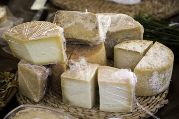 Cured old cheese