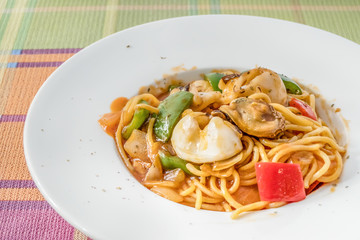 Spicy Spaghetti with Seafood