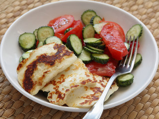 Roasted halloumi cheese with salad