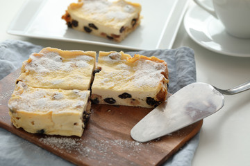 Homemade cheesecake with raisins