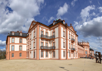Fototapeta na wymiar Biebrich castle in Wiesbaden