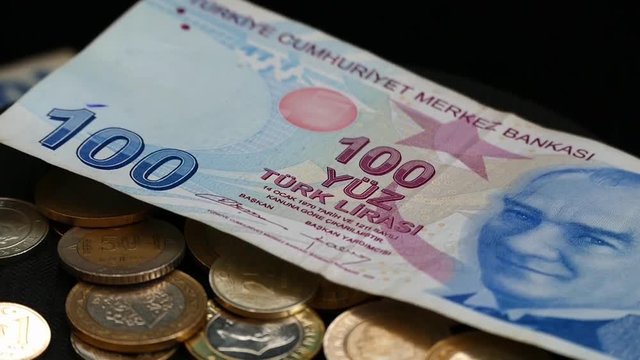 100 Turkish banknotes and 1, 50,25,10,5, metal coins,
