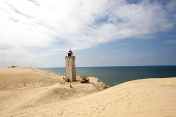 Leuchtturm auf der Wanderdüne Rubjerg Knude, Nordjütland, Dänemark