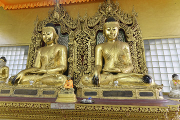 Buddha-Statuen, Shwedagon-Pagode, Yangon, Myanmar, Asien