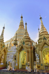 Abendstimmung, beleuchtete Shwedagon Pagode, Rangun, Myanmar, Asien