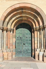 Fototapeta na wymiar The Ribe cathedral door, Denmark.