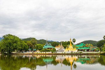 Fototapeta na wymiar Wat Jongklang - Wat Jongkham the most favourite place for tourist in Mae hong son