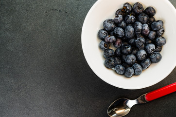 blueberries fresh organic fruits