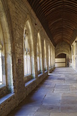 昼下がりの回廊