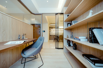 Modern and cosy design of the study in apartment building - 214356365