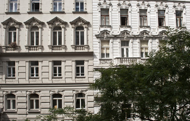 Fototapeta premium Klassische Fassaden in der Marc-Aurel-Straße, Wien, Österreich