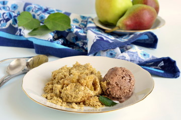 Apple and pear crumble with chocolate ice cream