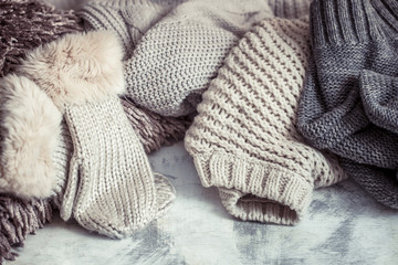 Fototapeta na wymiar warm knitted clothes