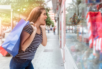 Young woman shopping in the city
