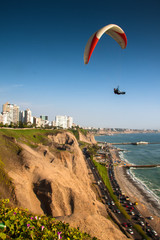 Fototapeta na wymiar Paraglide in Miraflores, Lima, Peru.
