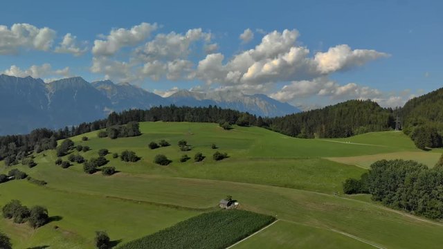 Flug Arial Shot Tirol Karwendel  Nordkette Austria Amazing sunny day hills