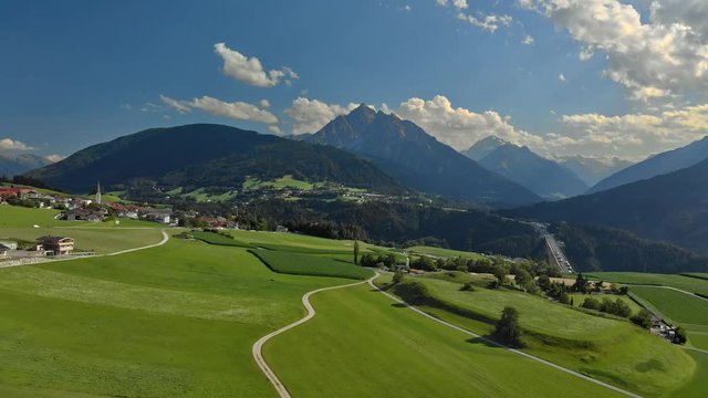 Flug Arial Shot Tirol Serles Wipptal Austria Amazing sunny day Mountains