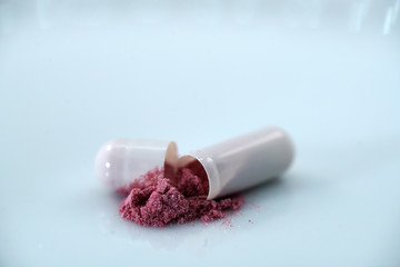 Tablets are single-dose solid drugs that are made under pressure from powders or granules on tablets by pressing.
