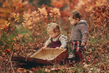 Two travel vintage girls