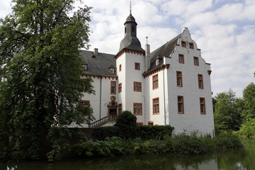 Fototapeta na wymiar Burg Metternich