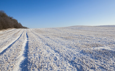 Fototapeta na wymiar Snow drifts in winter