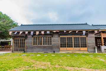 Fototapeta na wymiar Ancient Japanese style building with garden