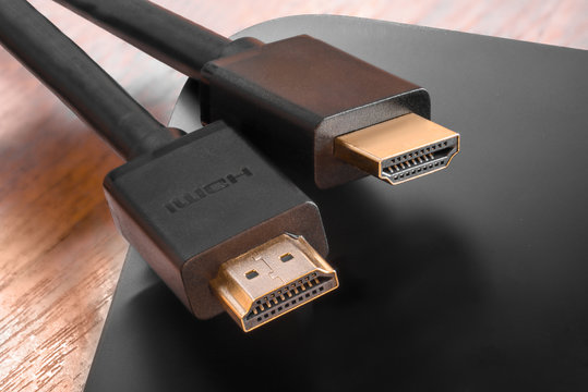 hdmi cable connectors black with gold, connection to a mini TV set attachment