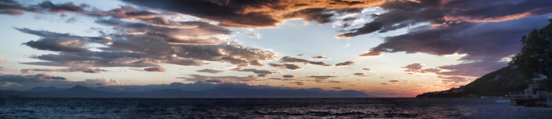 Fototapeta na wymiar Dramatic sky over the sea in Loutraki