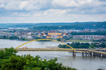 Fort Pitt Bridge, in Pittsburgh, Pennsylvania