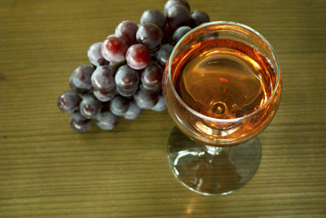 Wine, grapes