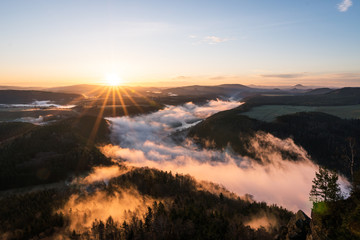 Sonnenaufgang Elbsandsteingebirge