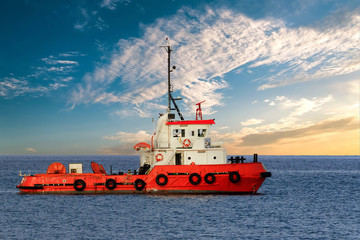 Rimorchiatore per le navi