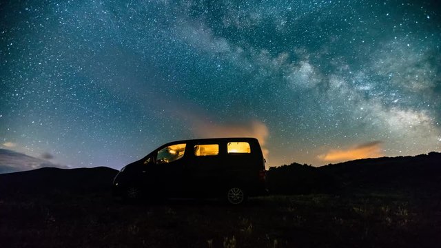 Timelapse de la voie lact&eacute;e en Corse