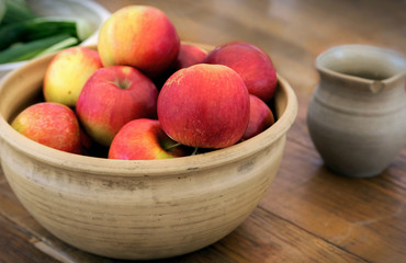 still life with apples