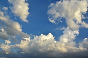 Fototapeta na wymiar Beautiful color. Clouds form a copy space