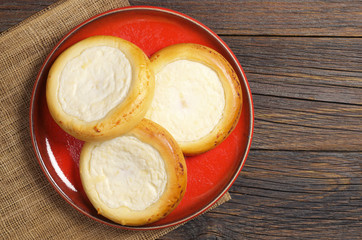 Buns with cottage cheese