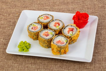 Tempura roll with tuna
