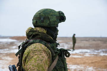 Naklejka premium Soldier in military polygon