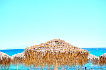 Fototapeta na wymiar Beach umbrella, Mykonos-Greece